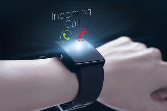 answer incoming calls in smartwatch