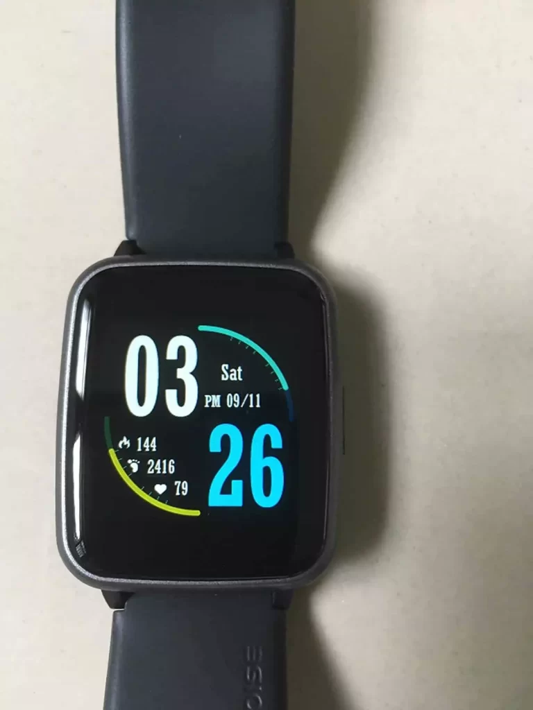 Noise ColorFit Pulse front display